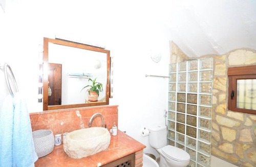 Castril Bed & Breakfast | Triple room with bathroom