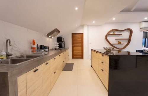 Bang Tao Villa | Tropical 3BR Escape Pool Style V90