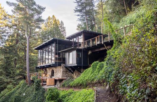 Mill Valley House | Two Creeks Treehouse