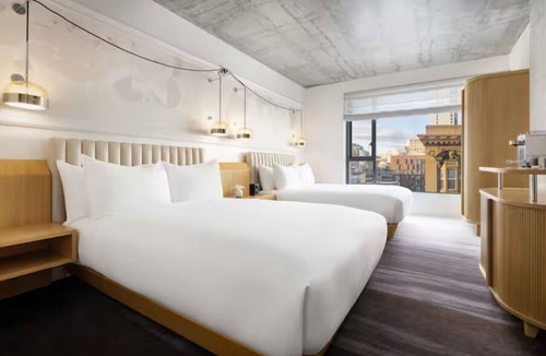 Tenderloin Hotel | Ultimate SF Getaway! 2 Rooms w/Curated Local Art & Comfort