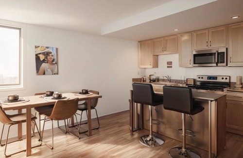 Southwest Berkeley Apartment | Unique sunny flat with balcony