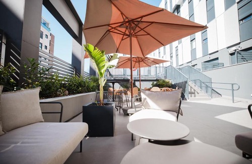 Armilla Apartment | VIBE Stay Granada