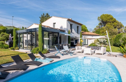 Biot Villa | Villa 150sqm, Pool & petanque court !