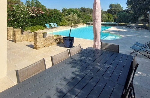Grans Villa | Villa 160 m2 pool 5 bedrooms quiet large plot