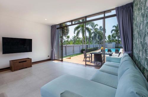 Thep Kasattri Villa | Villa Argent 6 3BR Pool Access near Airport
