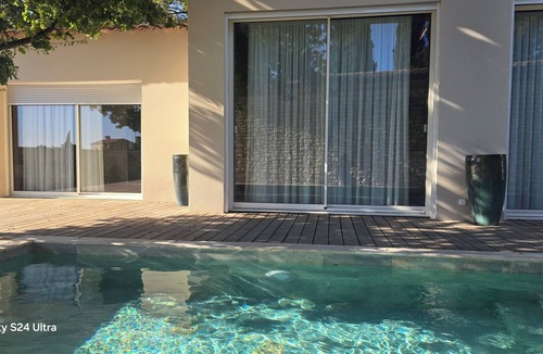 Saint-Cannat Villa | Villa Aurène – Elegant Luxury Retreat with private Pool & Spa Access in Provencr