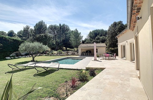Chateaurenard Villa | Villa between Avignon, St Rémy and L'Isle-sur-la-Sorgue