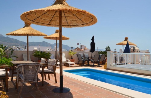 Nerja City Centre Apartment | Villa Carabeo Playa
