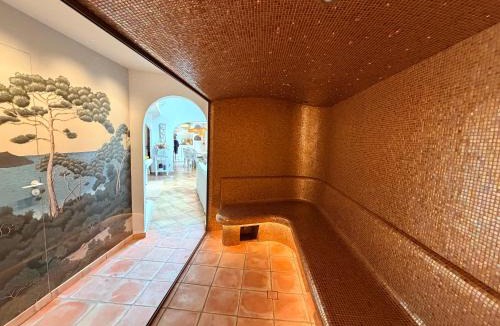 Gassin Villa | Villa climatisée, Golfe Saint Tropez, 12 pers, 4 suites, Piscine chauffée, Hammam, Spa, Billard, Pétanque, Wifi professionnel haut débit