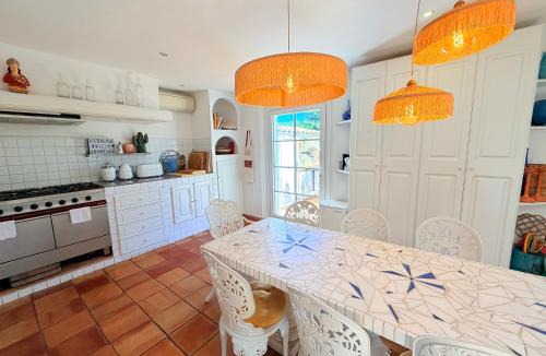 Gassin Villa | Villa climatisée, Golfe Saint Tropez, 12 pers, 4 suites, Piscine chauffée, Hammam, Spa, Billard, Pétanque, Wifi professionnel haut débit