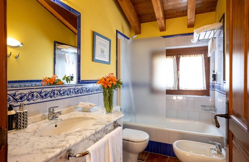 Abalos Hotel | Villa de Abalos