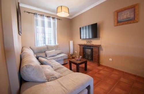 Arriate House | VILLA Elisabeth con Piscina y Terraza