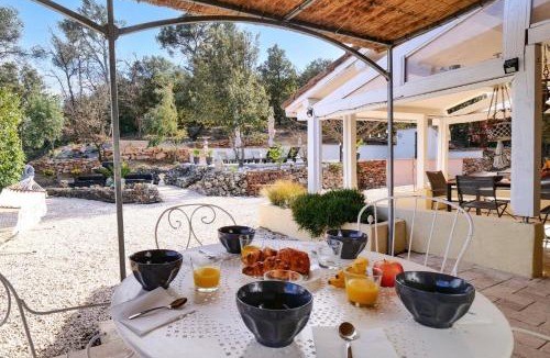 Flassans-sur-Issole Villa | Villa Harmonie by Villa Plus