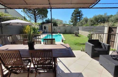 Pernes-les-Fontaines Villa | Villa in Provence, 500 metres from the CV on a hill, 3 bedrooms and swimming pool.