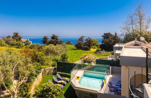 Kefalas Villa | Villa Iris - Three Bedroom Villa, Sleeps 6