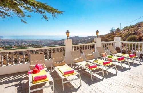 Torrox Villa | Villa Las Palomas by Villa Plus