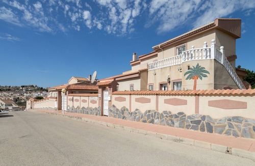 Quesada Villa | Villa Mopsi with Pool, Wi-Fi, A/C & Terrace