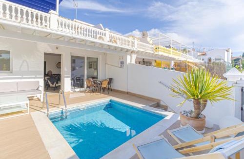 Nerja Villa | Villa Parador private Heated Pool roof terrace