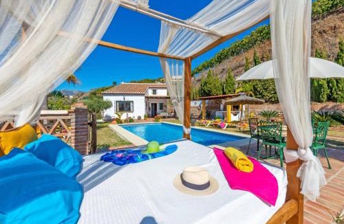 Frigiliana Villa | Villa Paraiso by Villa Plus