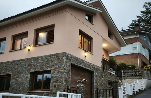 Infiesto House | villa Paula