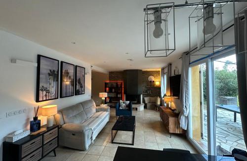 Pegomas Bed & Breakfast | Villa provençale climatisée, piscine 5 chambres