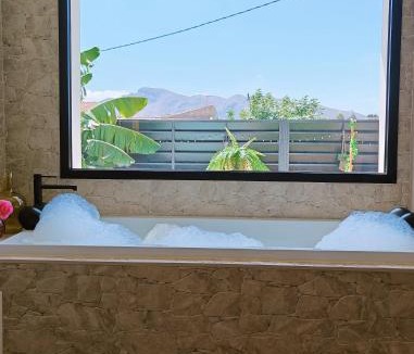 Los Valientes Villa | Villa romántica en Murcia con jacuzzi privado