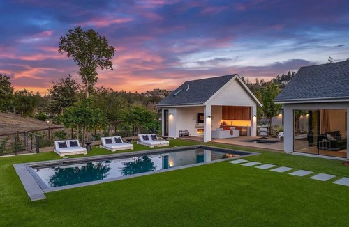 Larkfield-Wikiup House | Villa Soleil
