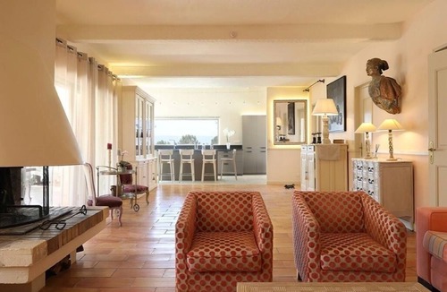 Roussillon Villa | Villa sur Belvédère Surplombant la Vallée du Luberon Dans les Ocres