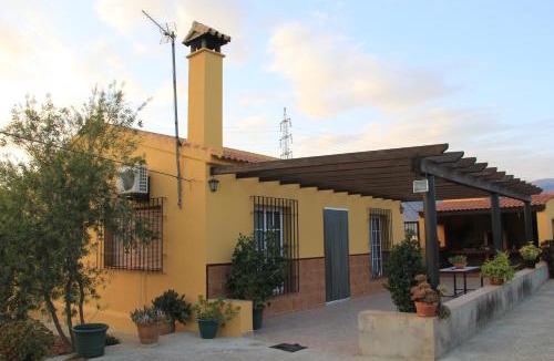 Alora House | Villa Toliso