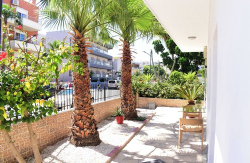 Nea Chora Villa | Villa with pool and privete garden at the beach
