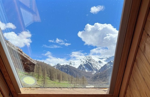 Molines-en-Queyras Apartment | Warm, bright, comfortable and ideally located apartment.