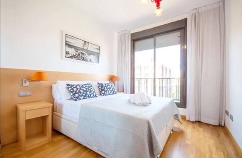 Rejas Hotel | Waterfront Campezo