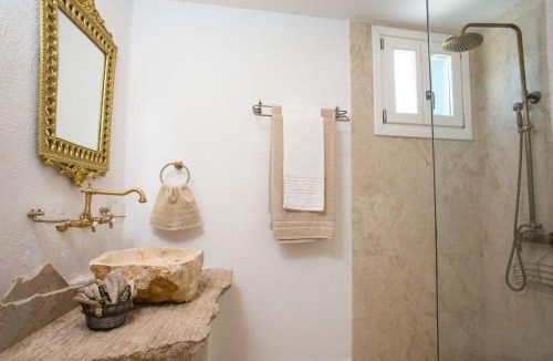 Kalithies House | White Rose