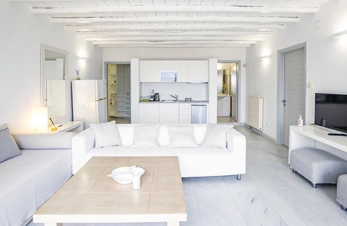 Posidonia Villa | White Shell Suite