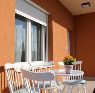 Nestos House | Willow Home