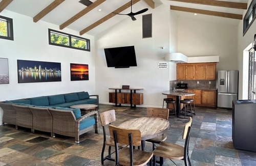 Solana Beach Apartment | Winners Circle Solana Beach Del Mar Resort