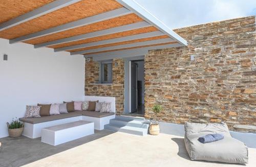 Tinos Town Villa | Xerolithia suites