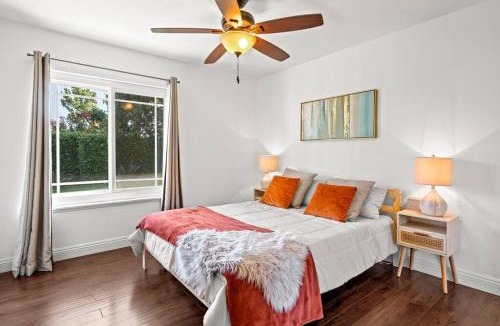 Simi Valley Villa | Your Cozy Simi Getaway