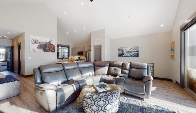 112 Eagle Ridge Drive