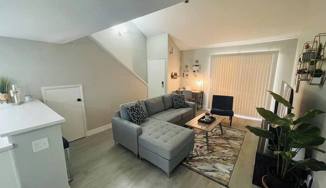 35% off Winter Special @ Desert Jewel Condo