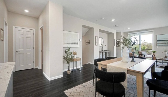4BR Modern Lux House central to SF, Oakland, Silicon Valley