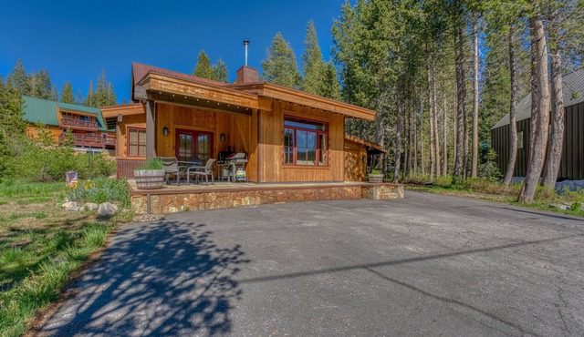 A Serene Mountain Getaway