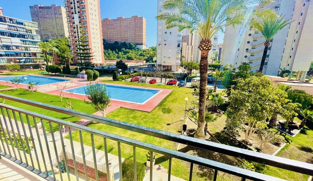 A828 - Nice apartment in an urbanization with pool close to the beach