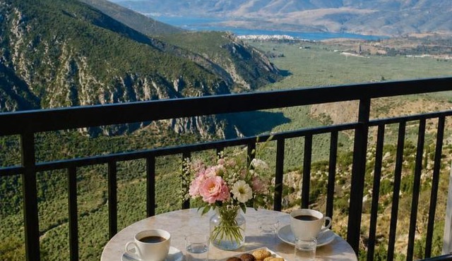 Acropole Delphi City Hotel