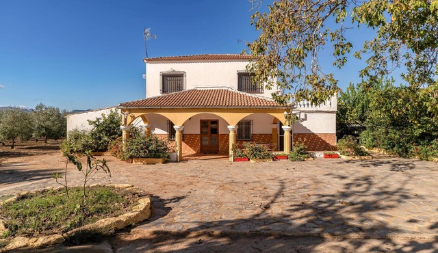 Amazing home in Setenil de las Bodegas