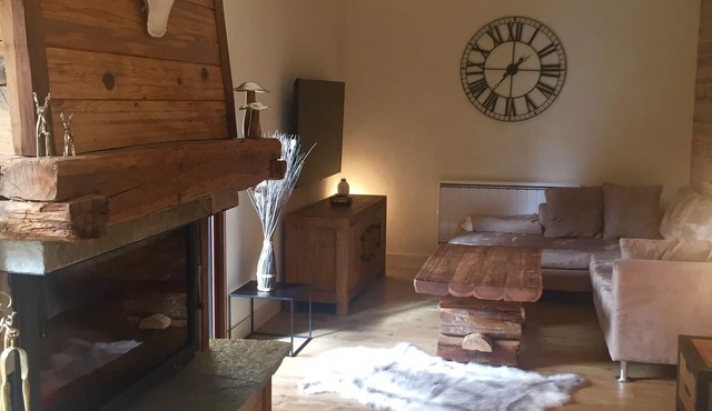 ANCELLE Chalet-style house 160 m2 at the foot of the slopes