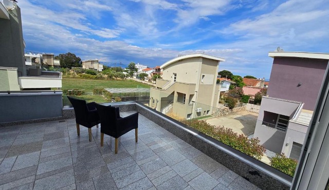 Angelo Apartments