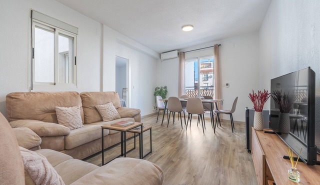 Apartment 'Bright in Maracena' with Private Terrace, Wi-Fi and Air Conditioning