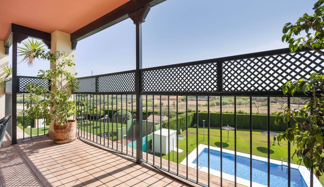 Apartment 'Camaleón 7' with Shared Pool, Private Terrace and Air Conditioning