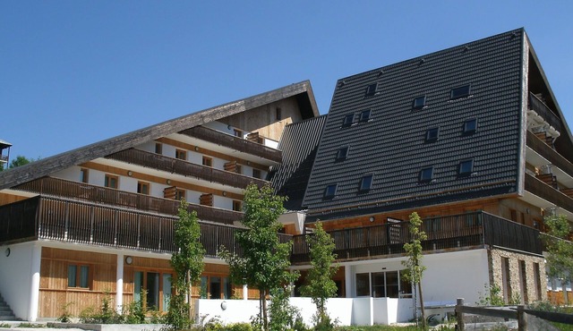 Apartment with shuttle bus to the ski lift